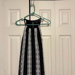 INC  Concepts Black and White A-Line‎ Pleated Top.